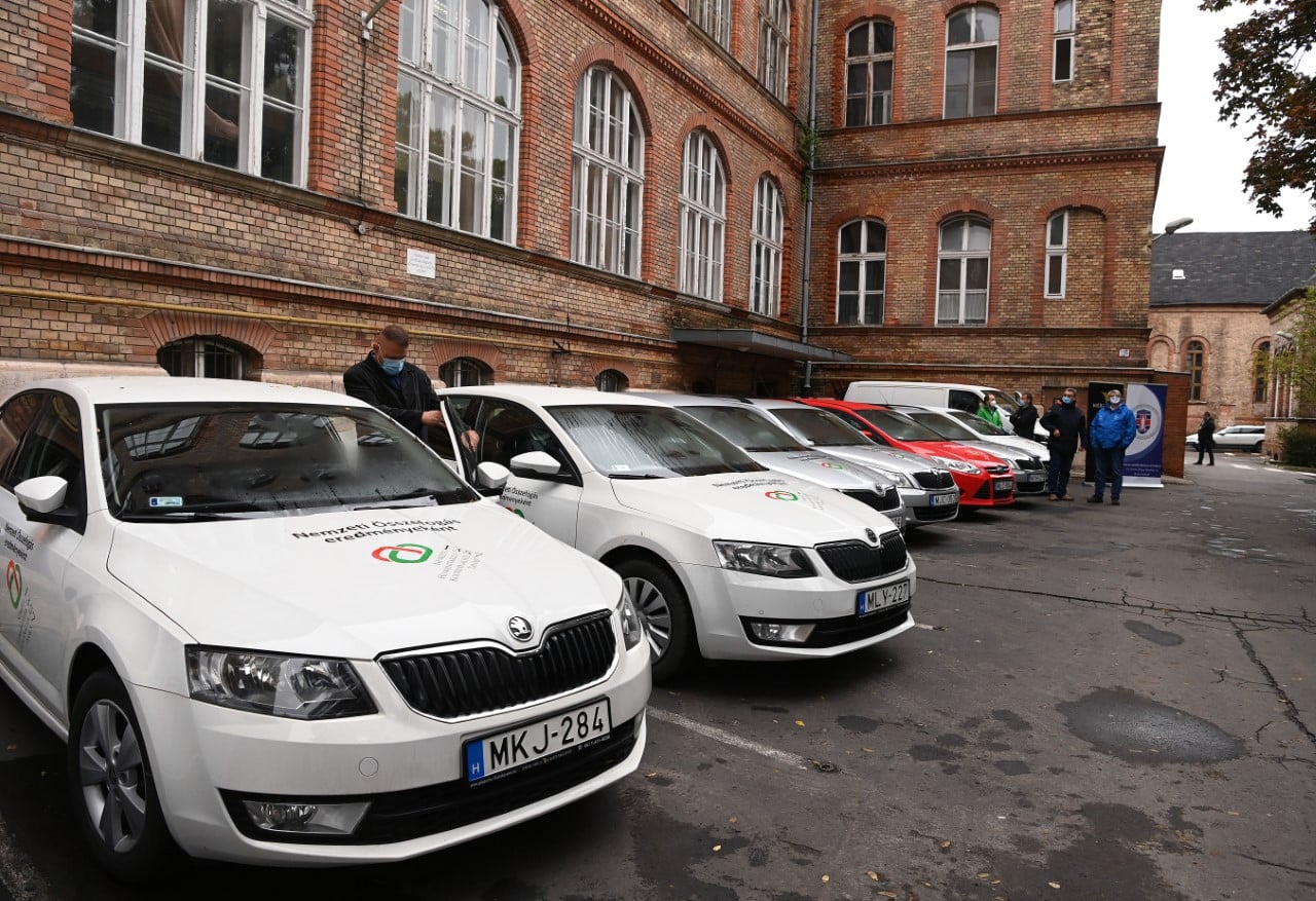 Ã©rvÃ©nyes civil kedvezmÃ©nyezettek 2012.01.26. (2011 ... - Nemzeti AdÃ³